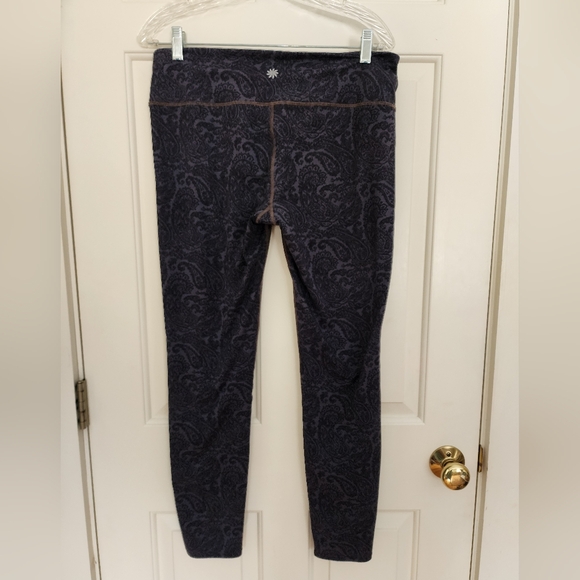 Athleta Chaturanga Women's Gray & Black Paisley Leggings Size Large Active - Picture 8 of 8